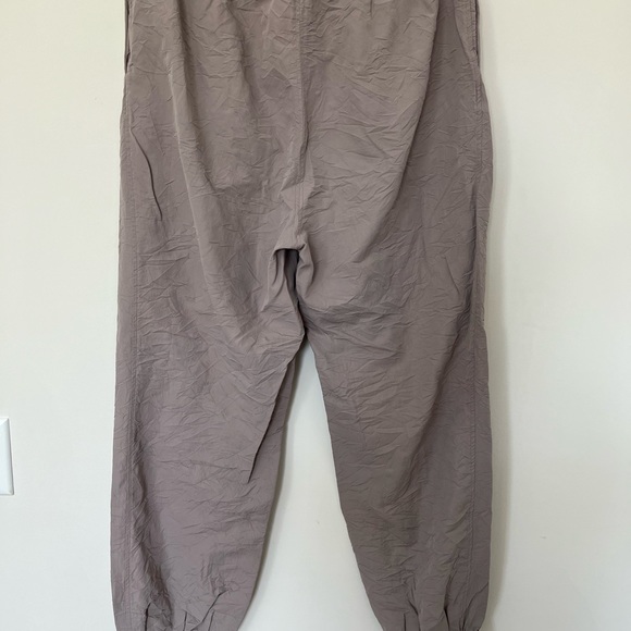 H&M Crinkle Jogging Pants - Picture 3 of 5
